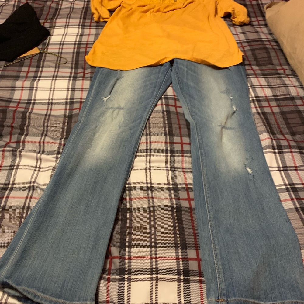 Express Barely Boot Midrise Jeans